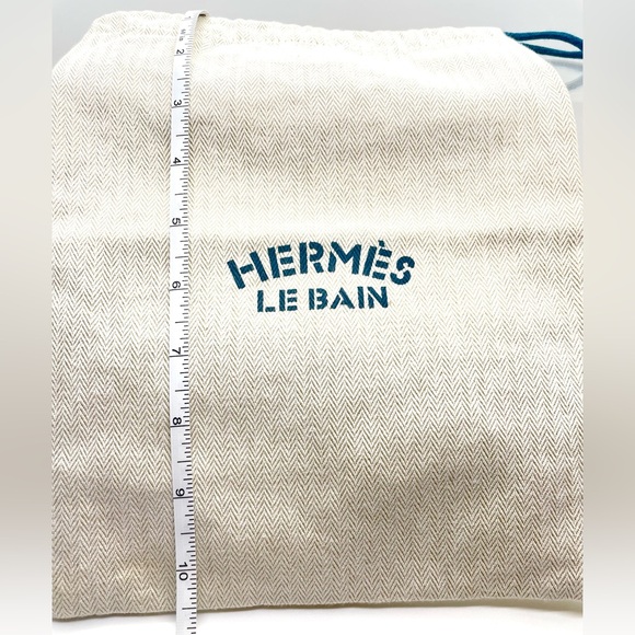 Hermes Le Bain Cinch Bag - Picture 6 of 6